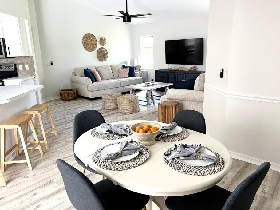 Beautiful Spacious Home! Close To Beaches - Heated Private Pool Englewood Eksteriør billede
